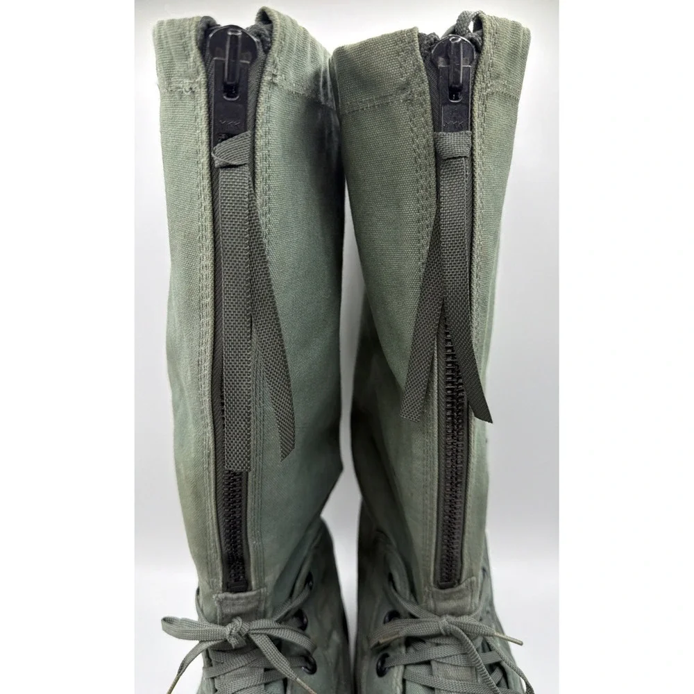 Vintage US Military N-1B MUKLUK Boots Sz. Medium Extreme Cold Weather w/Liners.